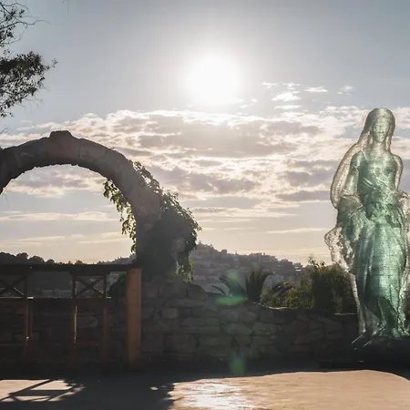 Ruins Luxury - Adults Only